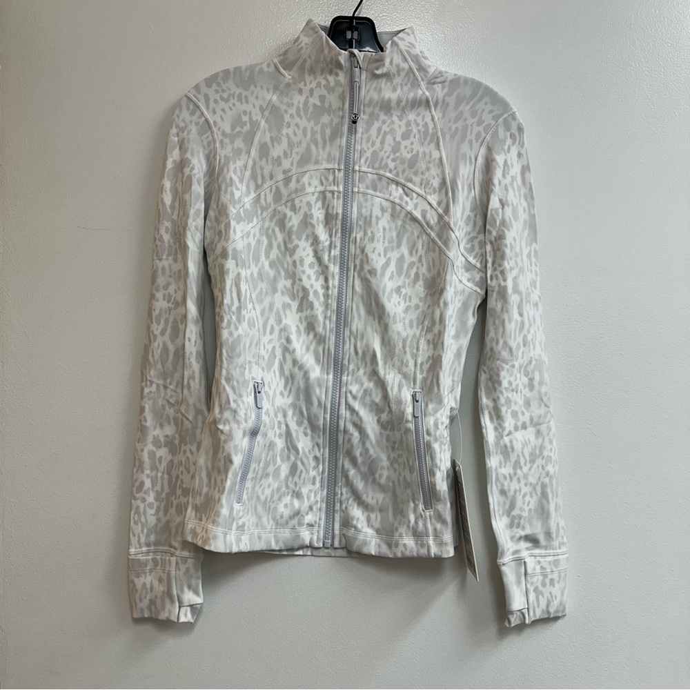 LuluLemon Define Jacket Nulu in Contour Spot White Multi